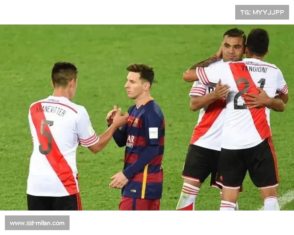 热刺球迷怒斥围巾售价高达140镑 质疑俱乐部周边定价过高